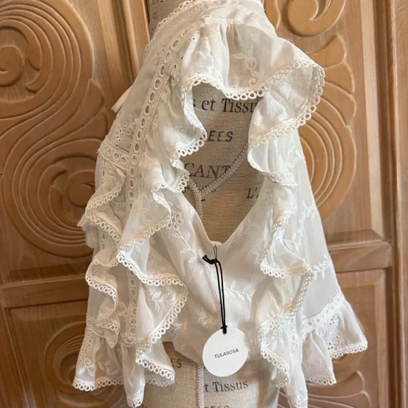 NWT Tularosa Cole Blouse in Ivory - Size XL - Boho Eyelet Ruffle Top - Picture 7 of 11